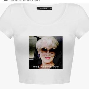 CUSTOM LKB DESIGNS - Graphic cropped t. Y2K vibes